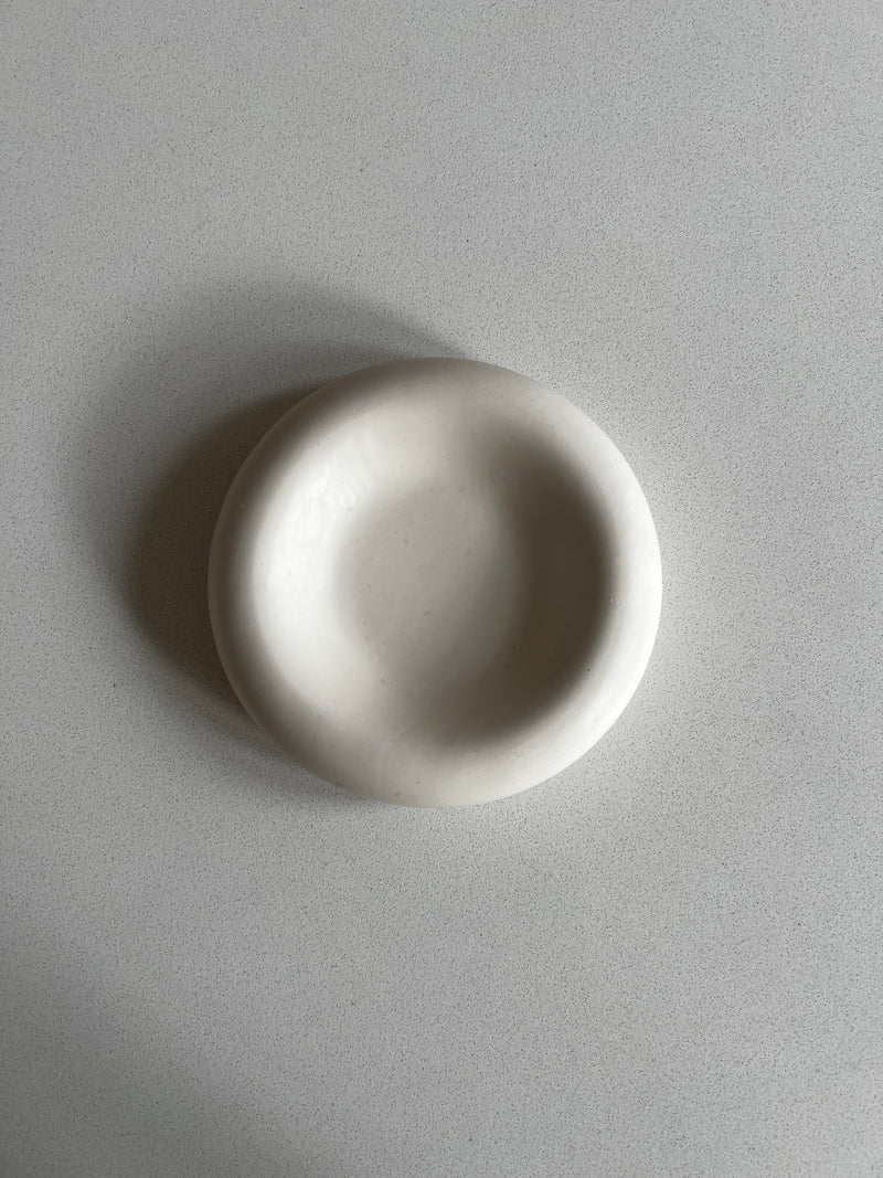 CHUNKY ROUND STONE-LIKE JEWELRY DISH