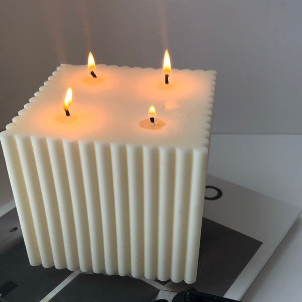 THE WALL CANDLE